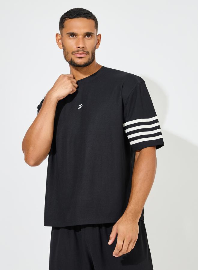 Styli Oversized Stretch Pique Knit T-Shirt and Striped Shorts Set - Image 2