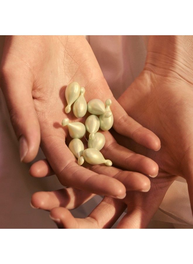 Eve Lom Cleansing Oil Capsules ; Oil Based Facial Cleanser That Dissolves All Traces Of Impurities And Hydrates The Skin For Up To 12 Hours After Use Travel Size 14 Capsules - Image 5