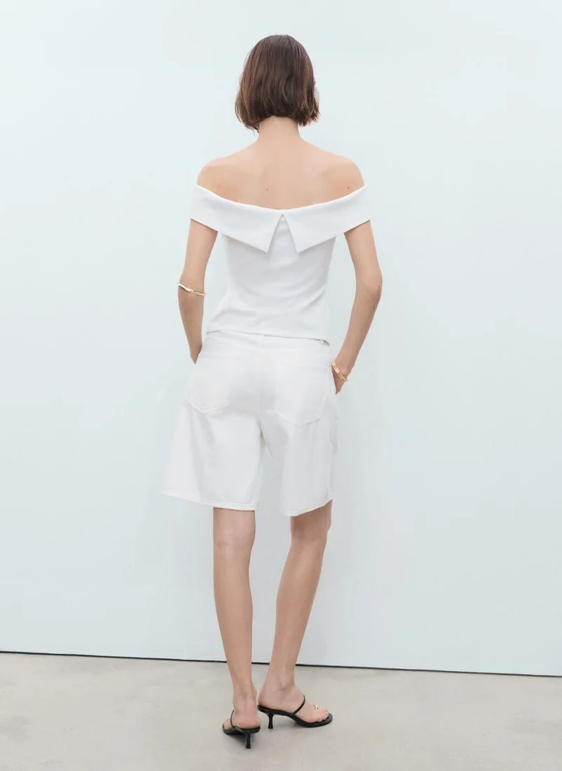 مانجو بلوزة بدون حمالات