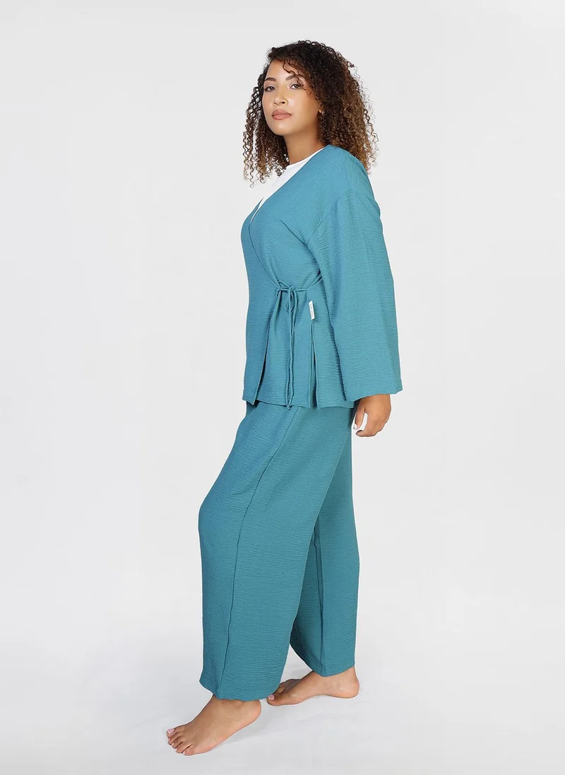 جيمي لي بوند Soft Textured 2-Piece Co-Ord Set – Pink Wrap Top and Wide-Leg Pants