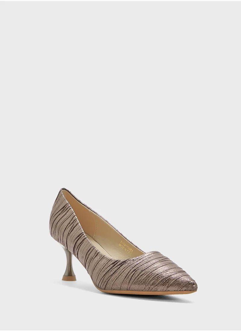 إس دي. فيلانو Mid Heeled Pointed Pump