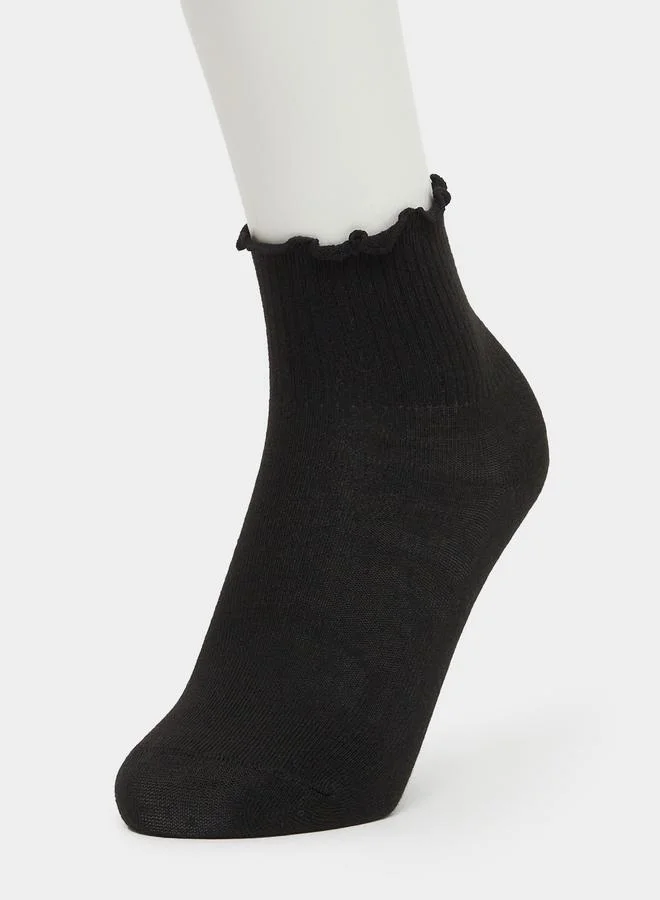 Styli Styli Set of 3 - Solid Crew Socks
