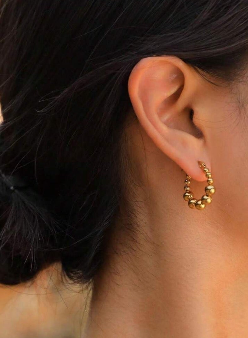 إيكوال حلق اذن نسائي من الاستانلس ستيل دائري أنيق وعالي الجودة - Image 1