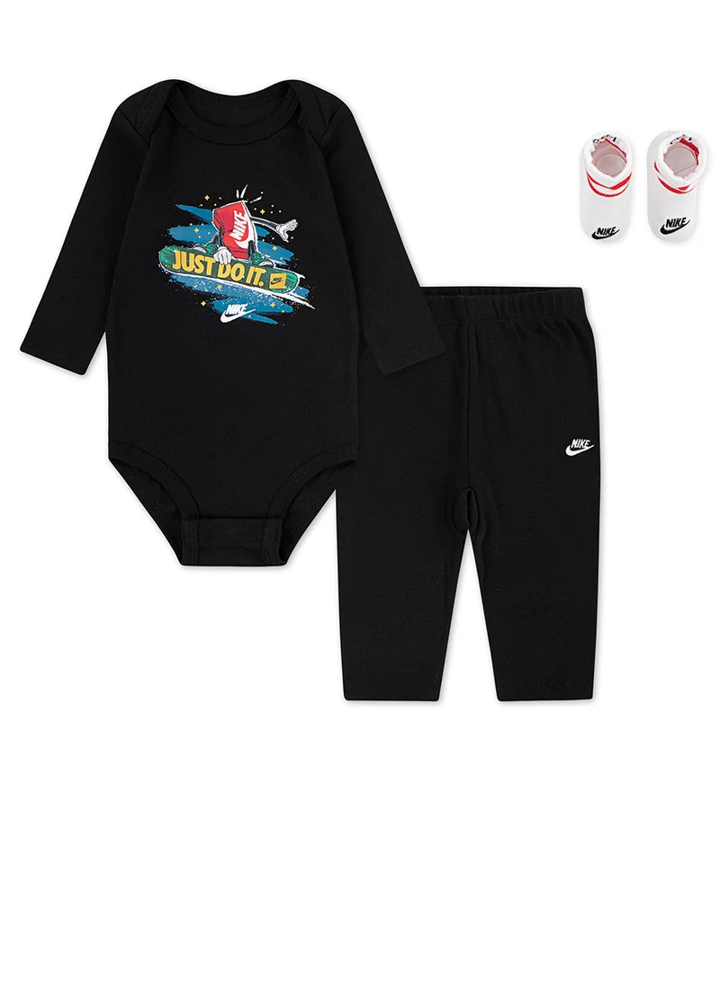 Nike Kids 3 Pack Boxy Holiday Gift Set
