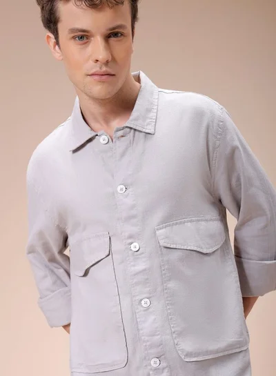 شركة المرآب الهندية Men Regular Fit Solid Full Sleeves Cutaway Collar Double Flap Pocket Resort Wear Over Shirt