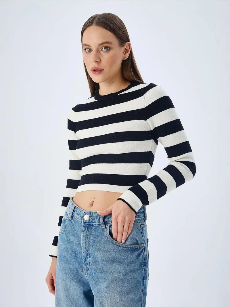 Mixray Black Mixray Striped Knit Sweater for Women | Best Price UAE