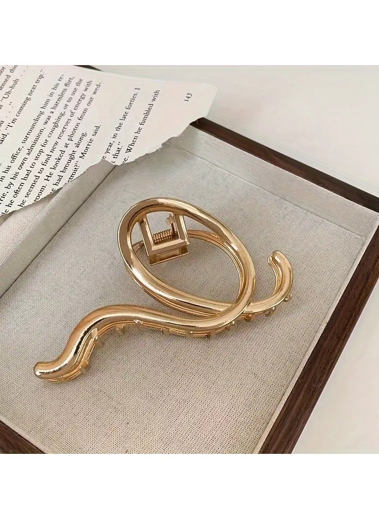 Goolsky Minimalist Golden Hair Claw With Hollow Design, Resembling A Shark Fin Hair Clip  - Image 5