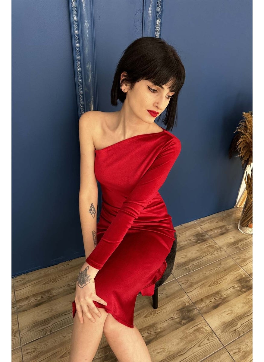 Due Stelle Red One-Shoulder Tango Dress with Slits on Both Sides  - Image 4