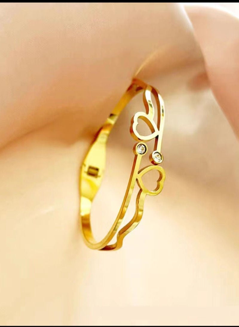 RARELY Woman's Gold Bracelets - Image 3