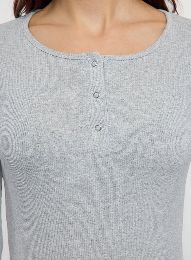 trendyol Gray Melange Snap Fastener Fitted/Closed Ribbed Stretchy Knitted Blouse TWOAW25BZ00080 - Image 4