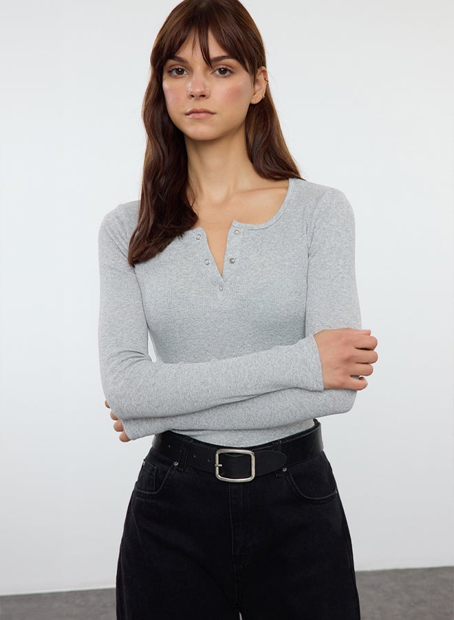 trendyol Gray Melange Snap Fastener Fitted/Closed Ribbed Stretchy Knitted Blouse TWOAW25BZ00080 - Image 1