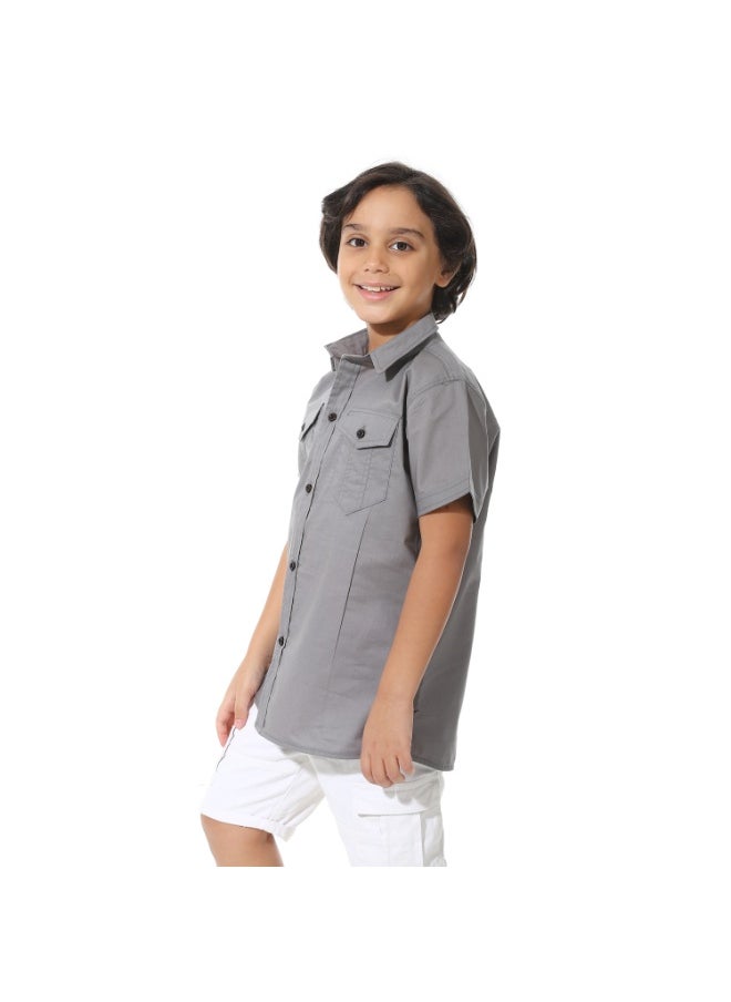 Boys' shirt with front pockets and back print