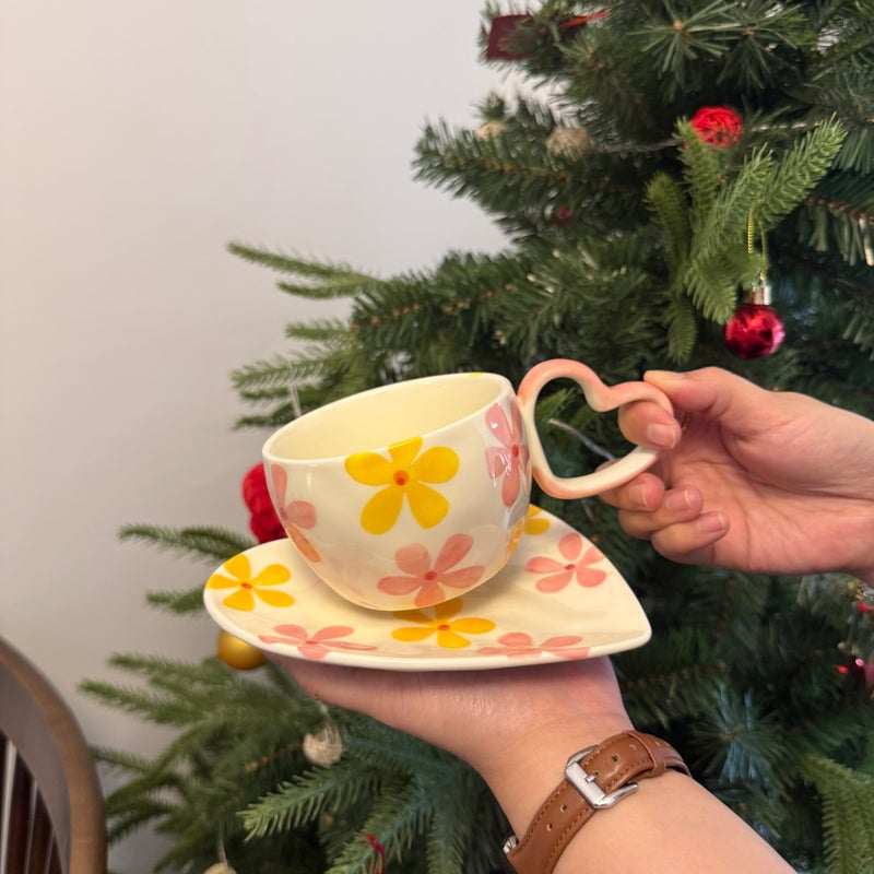 Korean Ins Style Hand-Painted Heart Ceramic Cup And Saucer Hand-Kneaded Asymmetrical Heart-Shaped Coffee Cup And Saucer Afternoon Tea Cup And Saucer - Image 5