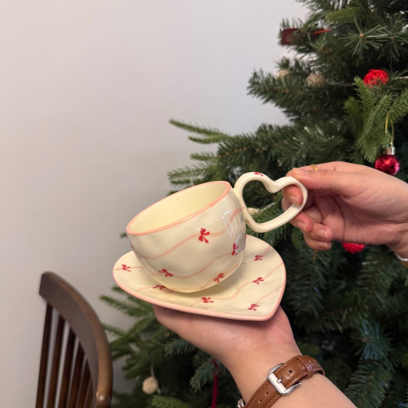 Korean Ins Style Hand-Painted Heart Ceramic Cup And Saucer Hand-Kneaded Asymmetrical Heart-Shaped Coffee Cup And Saucer Afternoon Tea Cup And Saucer - Image 4