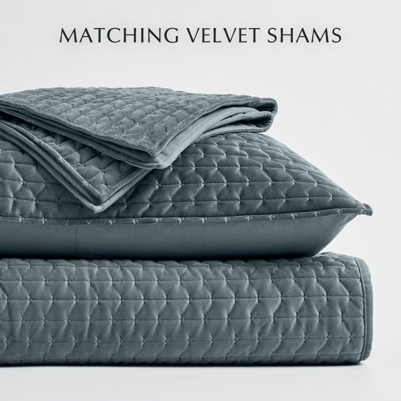 EverGrace Luxury Velvet Quilt Bedding Set Full Queen Size 3 Pieces with Pillow Shams, Soft Cross-Stitch Velvet Comforter Set, Lightweight Coverlet Bedspread for All Seasons, Stormy Blue - Image 5