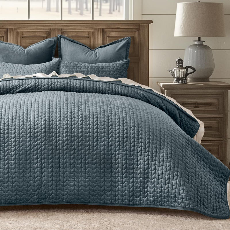 EverGrace Luxury Velvet Quilt Bedding Set Full Queen Size 3 Pieces with Pillow Shams, Soft Cross-Stitch Velvet Comforter Set, Lightweight Coverlet Bedspread for All Seasons, Stormy Blue - Image 1