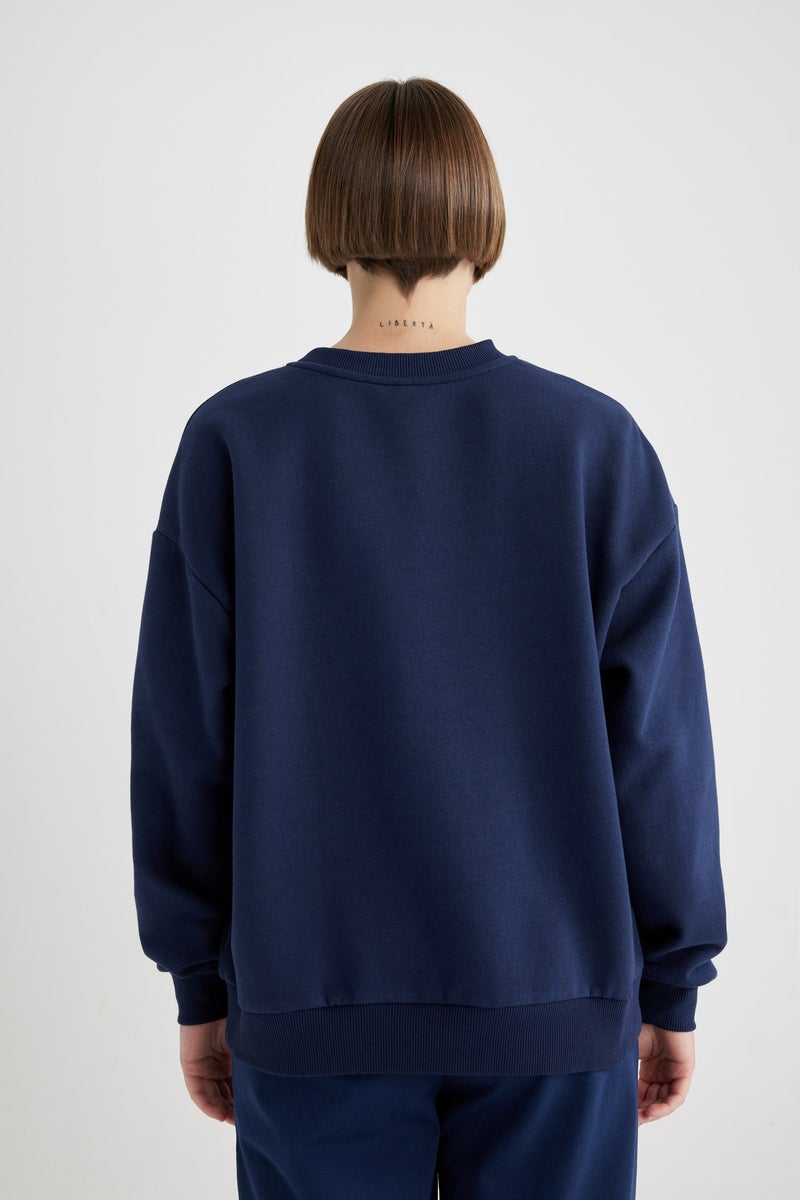 DeFacto Woman Relax Fit Crew Neck Printed Thick Sweatshirt  - Image 4