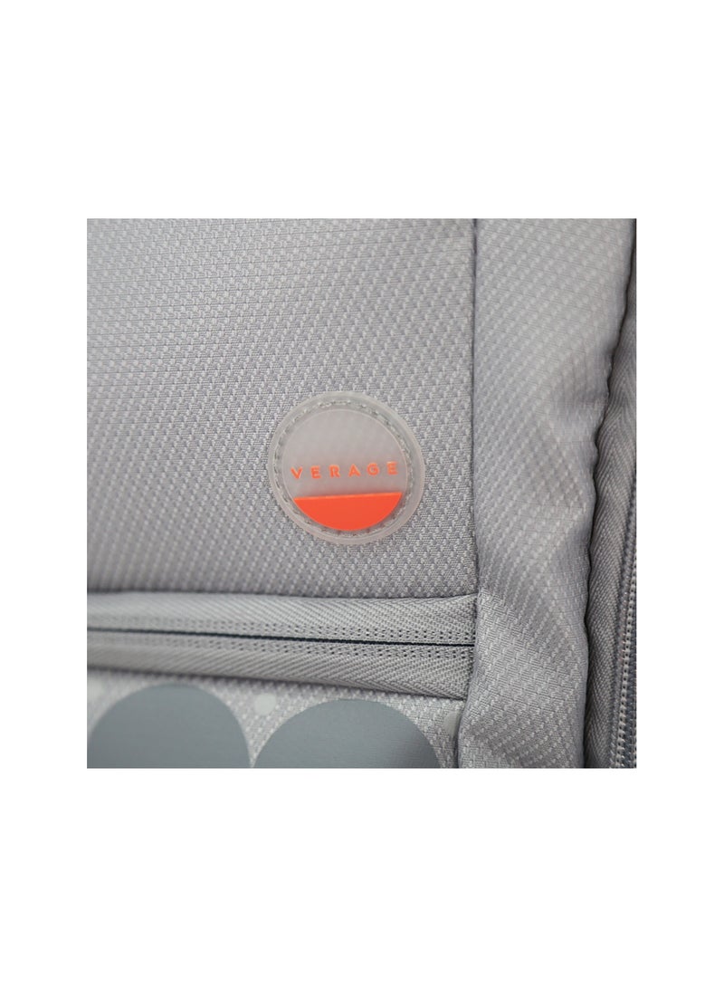 Verage  مجموعة من 3 قطع من حقائب السفر ذات العجلات الناعمة، باللون الرمادي (S-20"، M-24"، L-28") - Image 4