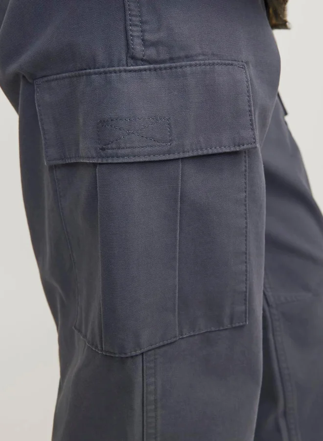 JACK & JONES Solid Relaxed Fit Cargo Pants