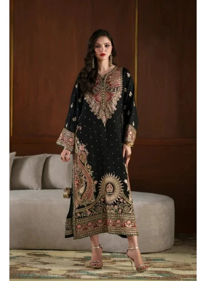 BAZM Bazm Luxury Couture Embroidered Formal Dress