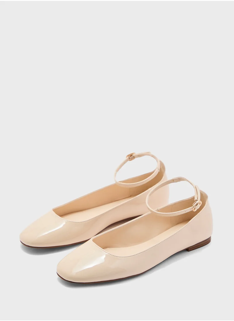 مانجو Patent Leather-Effect Ballet Flats