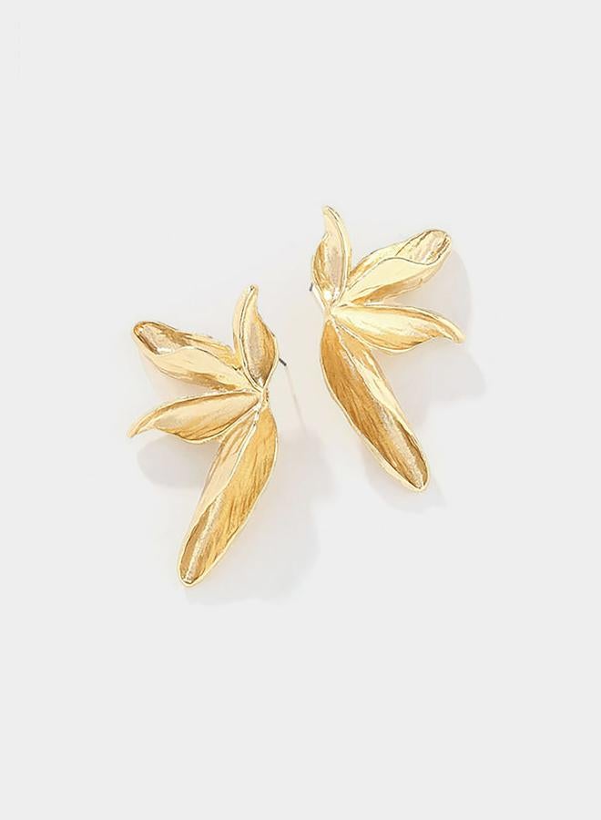 Styli Textured Leaf Earrings