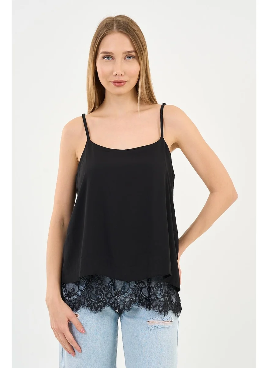 الكسندر جاردي Lace Strap Blouse (ARTNR5473)