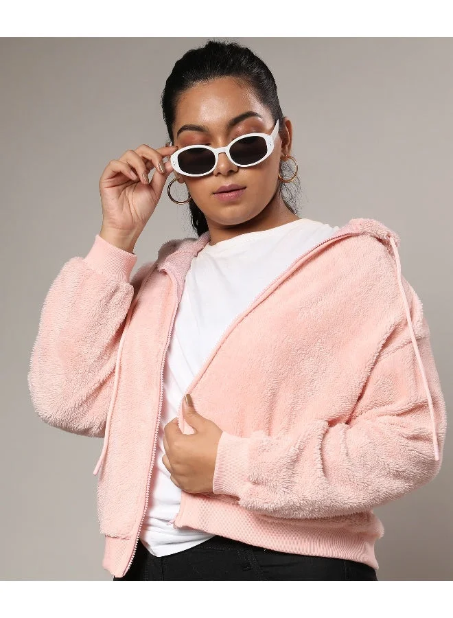 انستافاب بلس هوديي نسائي من الفرو باللون الوردي مع حاشية مضلعة