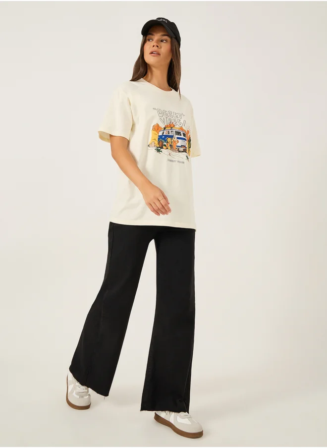 ستايلي Graphic Print Round Neck T-Shirt