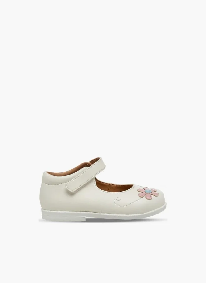 بيرفيت Girls Floral Embroidered Mary Jane Shoes