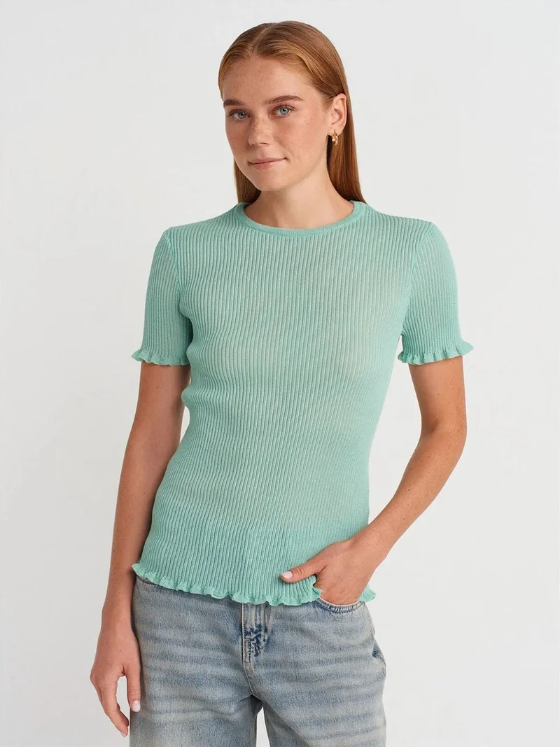 ديلفين Dilvin Slim Fit Ribbed Frill Blouse