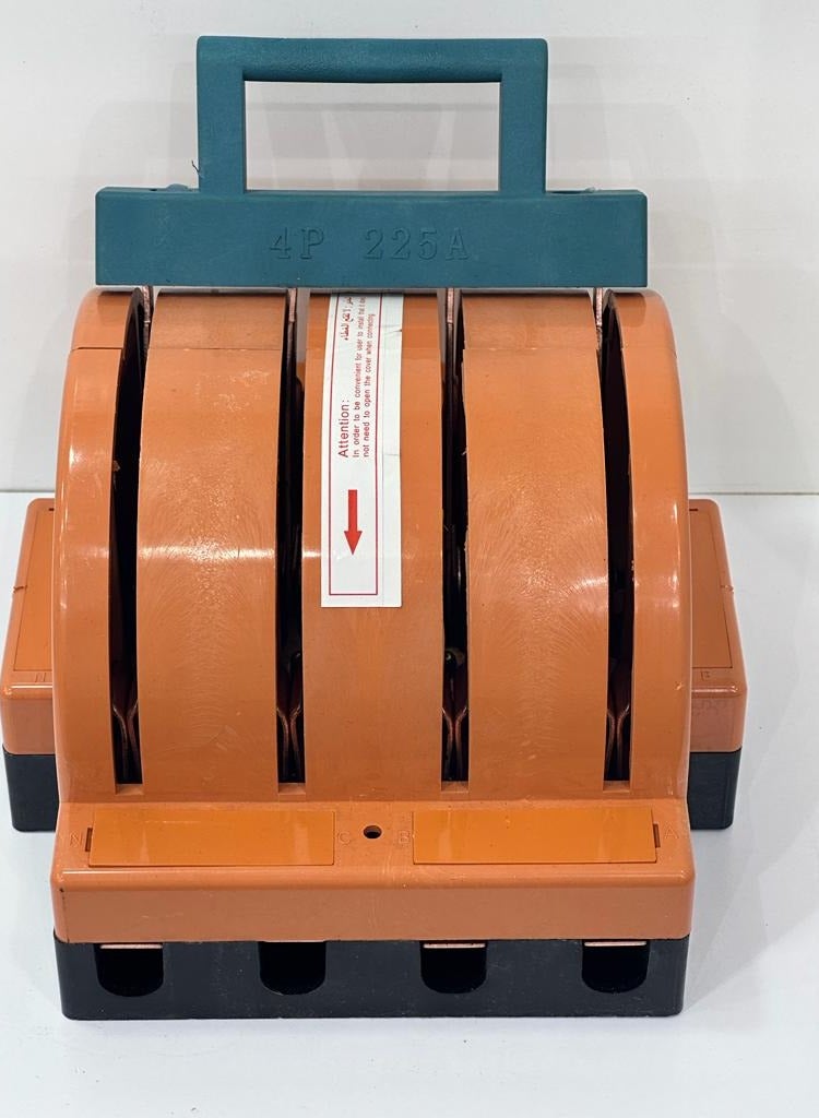 Knife Switch, Terminal Access Multifunction 225A Electric Knife Switch 4 Pole for Circuit Breakers - Image 1