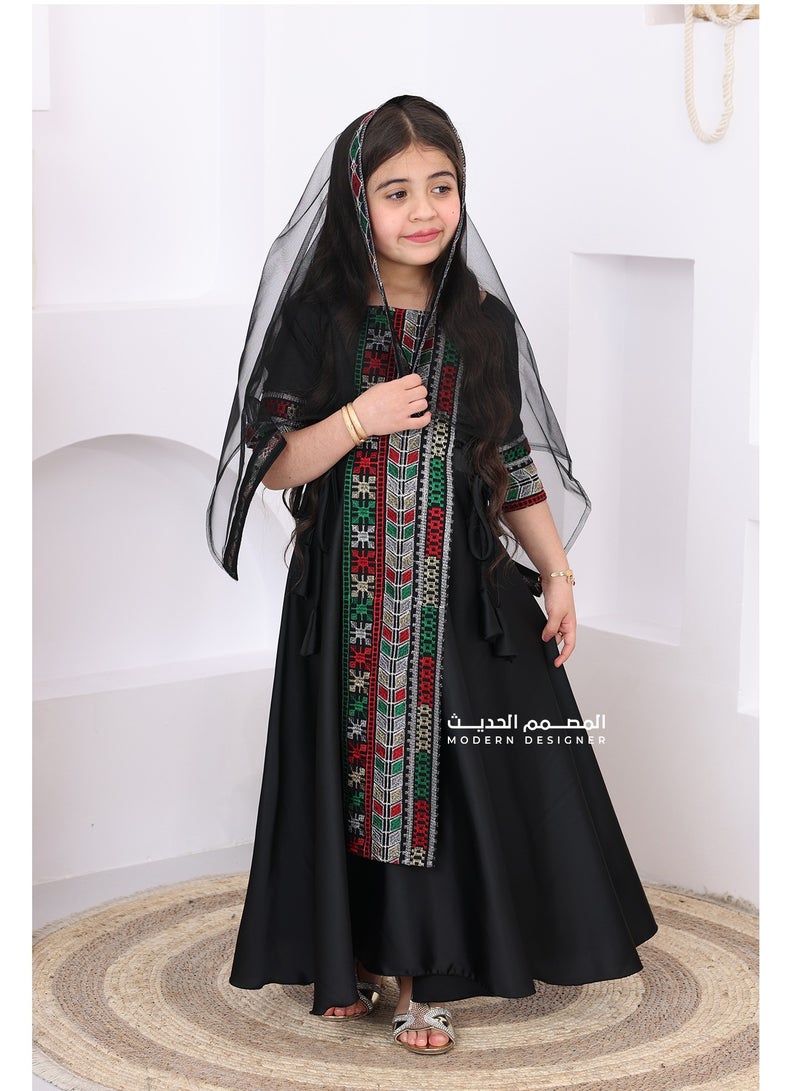 مودرن ديزاين جلابية اطفال ليوم التأسيس بتصميم فاخر وأنيق خلي طفلتك تتألق في يوم التأسيس بجلابية راقية من براند المصمم  الحديث - Image 1