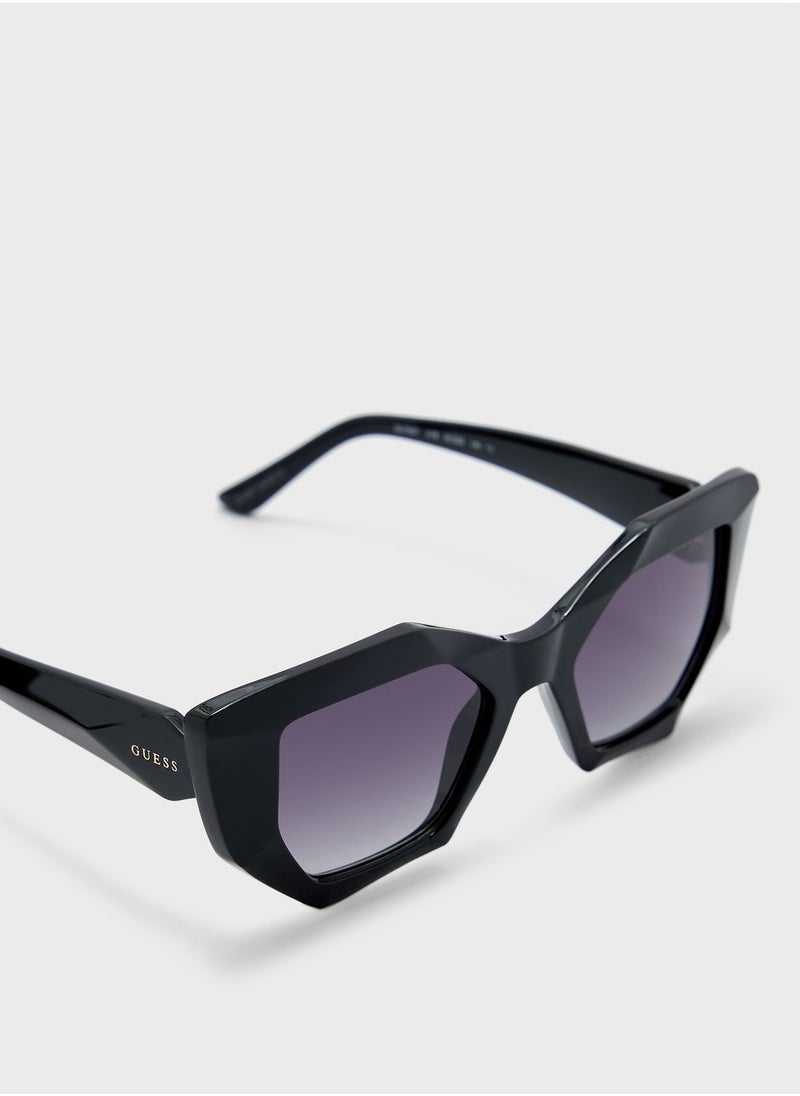 GUESS Oversized Sunglasses  - Image 3
