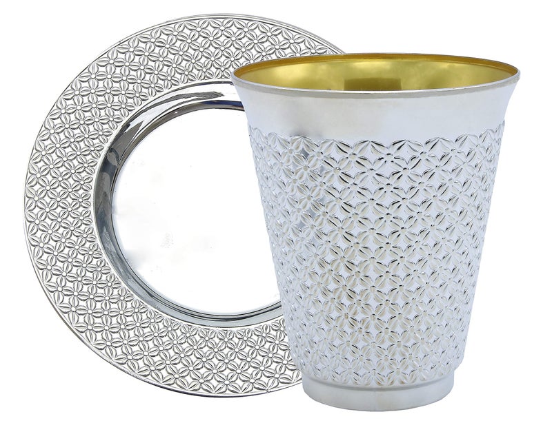 Exquisite 100 Pcs 50 Sets of 55 oz Disposable Plastic Kiddush Cup and Tatz Silver Cup and Saucer Set for Passover Shabbat Wedding Brit and Year Round Bulk Pack