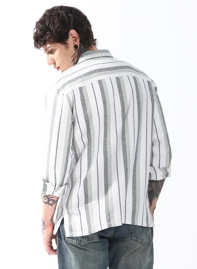 Hubberholme Men Spread Collar Vertical Striped Cotton Textured Double Pocket Casual Shirt