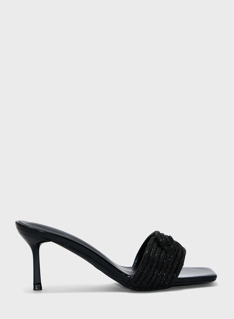 فينتشي One Strap Mid Heel Sandals