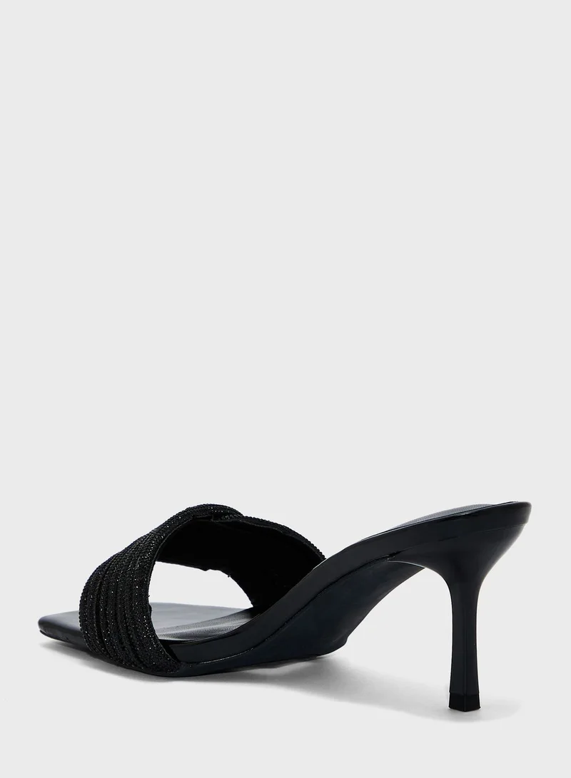 فينتشي One Strap Mid Heel Sandals
