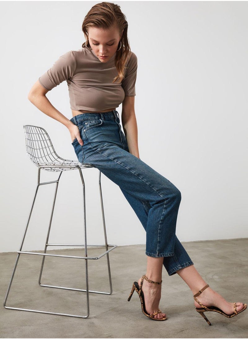 trendyol High Waist Straight Jeans  - Image 4