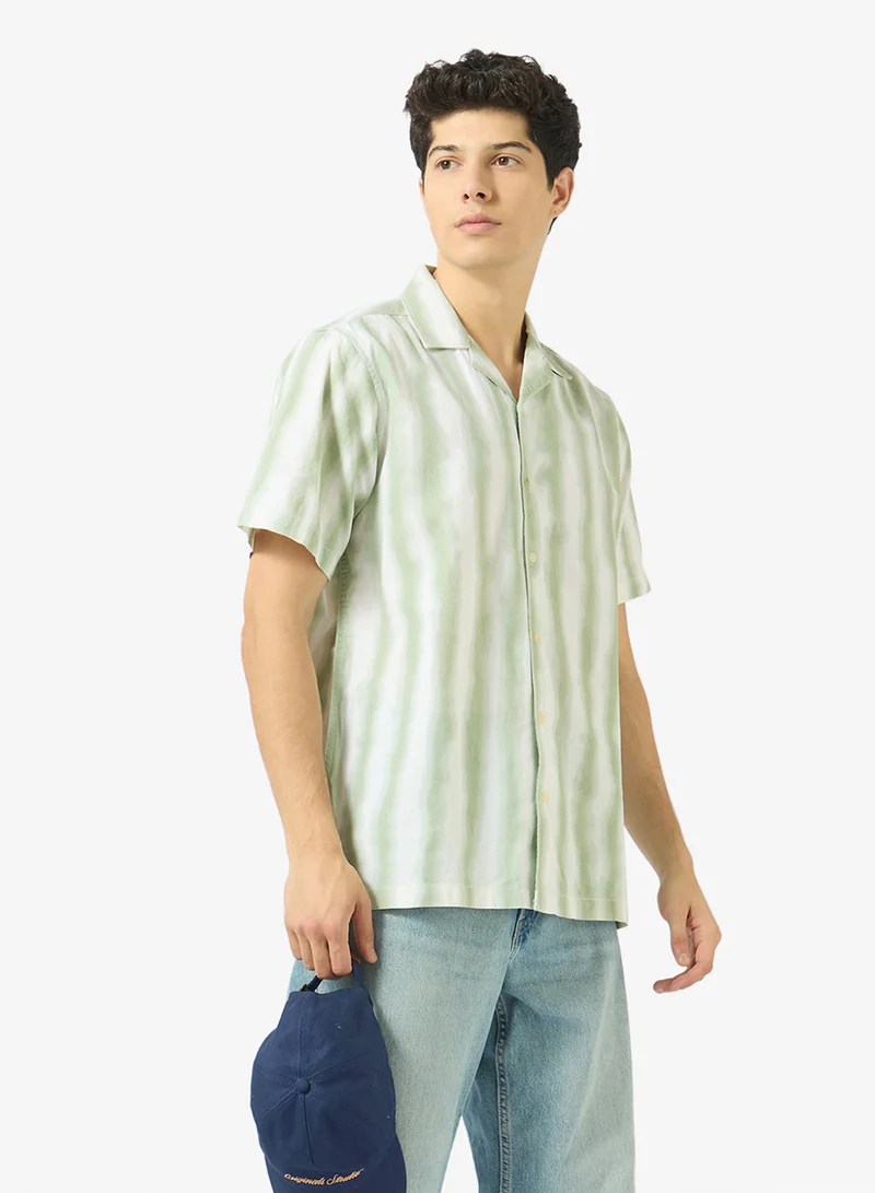 ريبلز مع نمشي Mens Resort Collar Shirt