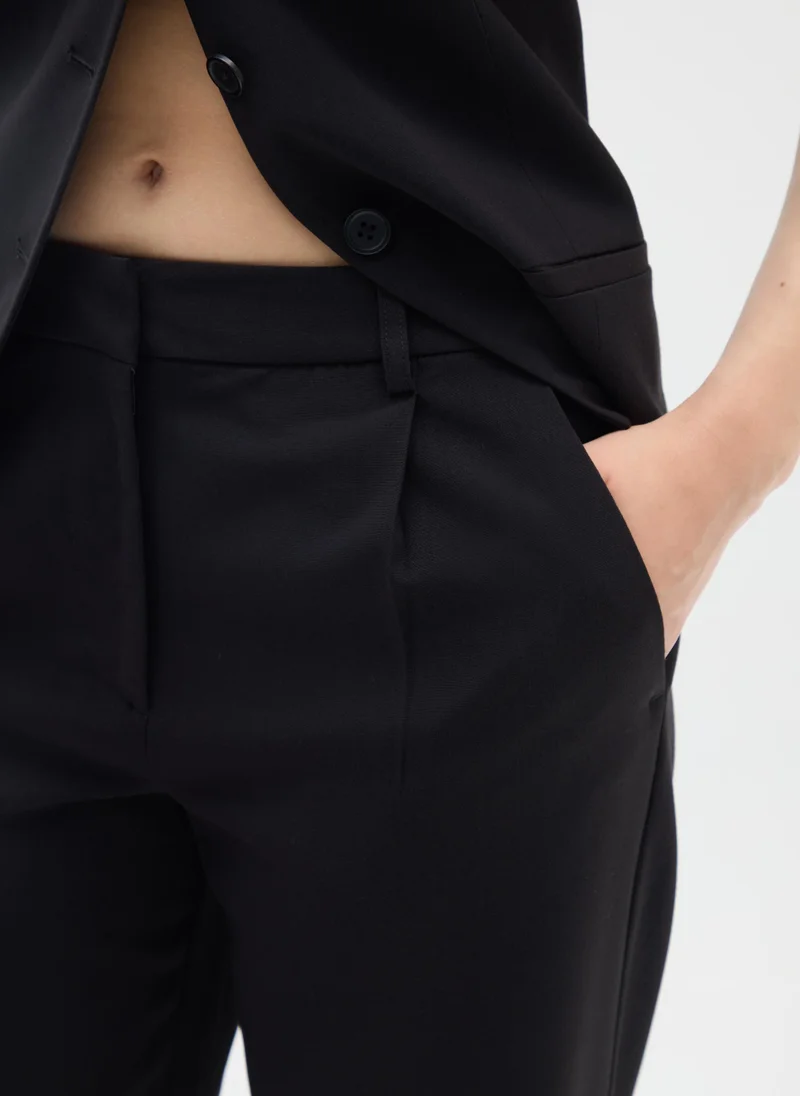 او في اس STRAIGHT BLACK TROUSERS WITH ELASTIC WAIST
