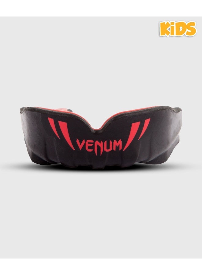 VENUM Challenger Mouthguard for Kids-Black/Red - Image 1
