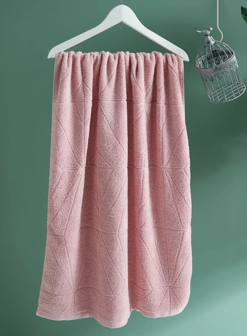 Noire Edit Pink Bath Towel