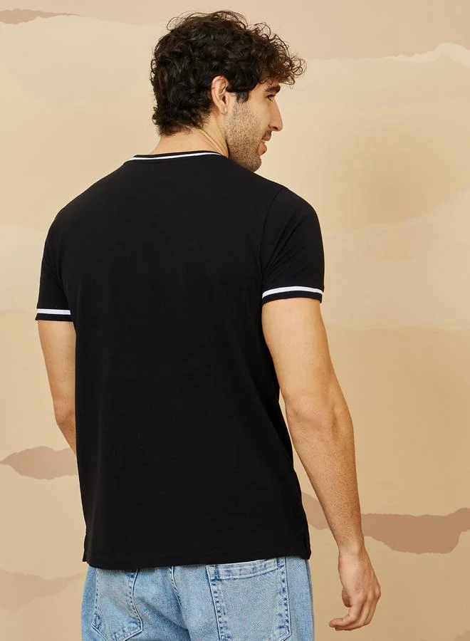 ستايلي Styli Pique Knit Ringer Regular T-Shirt with Twin Tipping