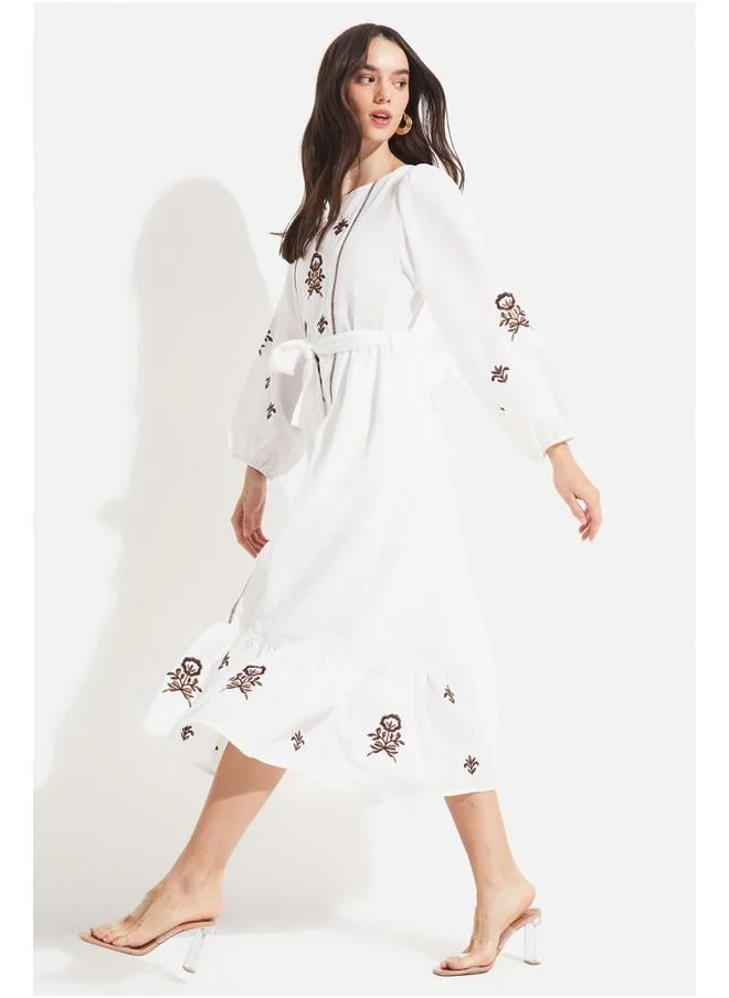 جون June Embroidery Detailed Dress