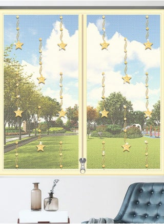 Light yellow (star style)
