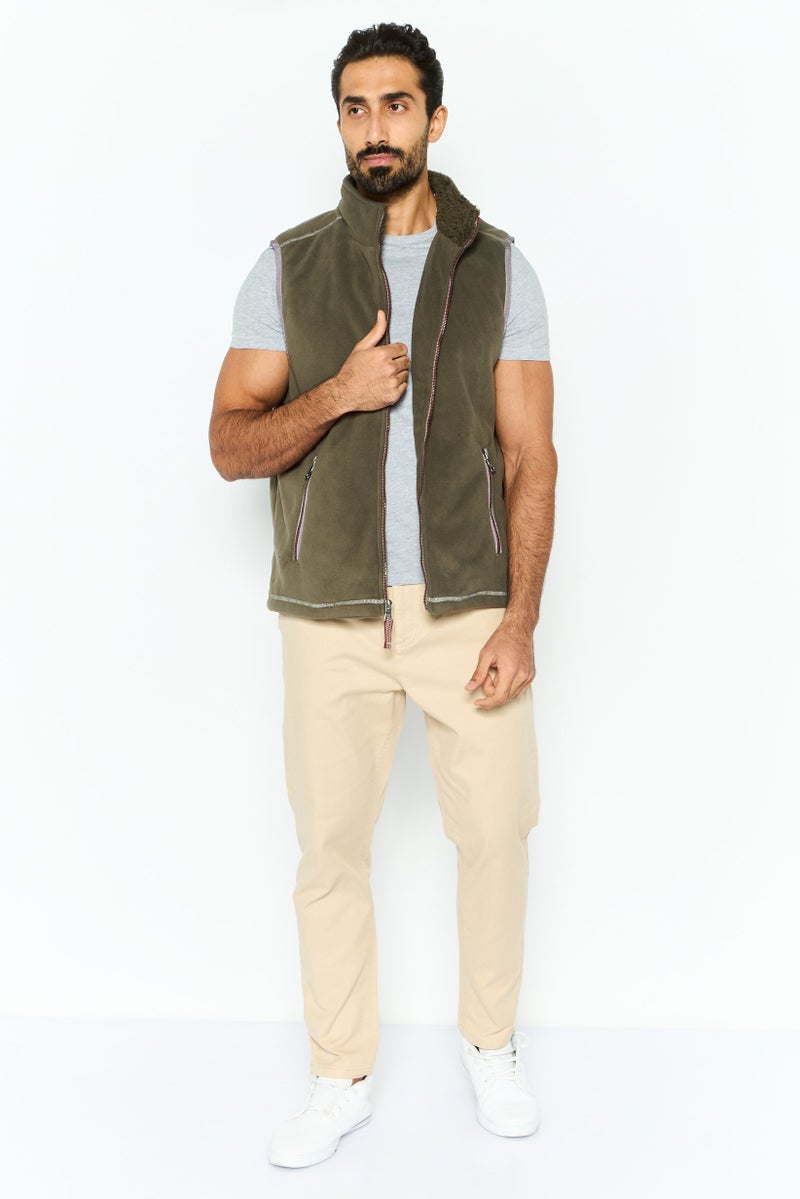 TRUE GRIT Men Textured Sherpa Full Zip Vest, Dark Olive - Image 2