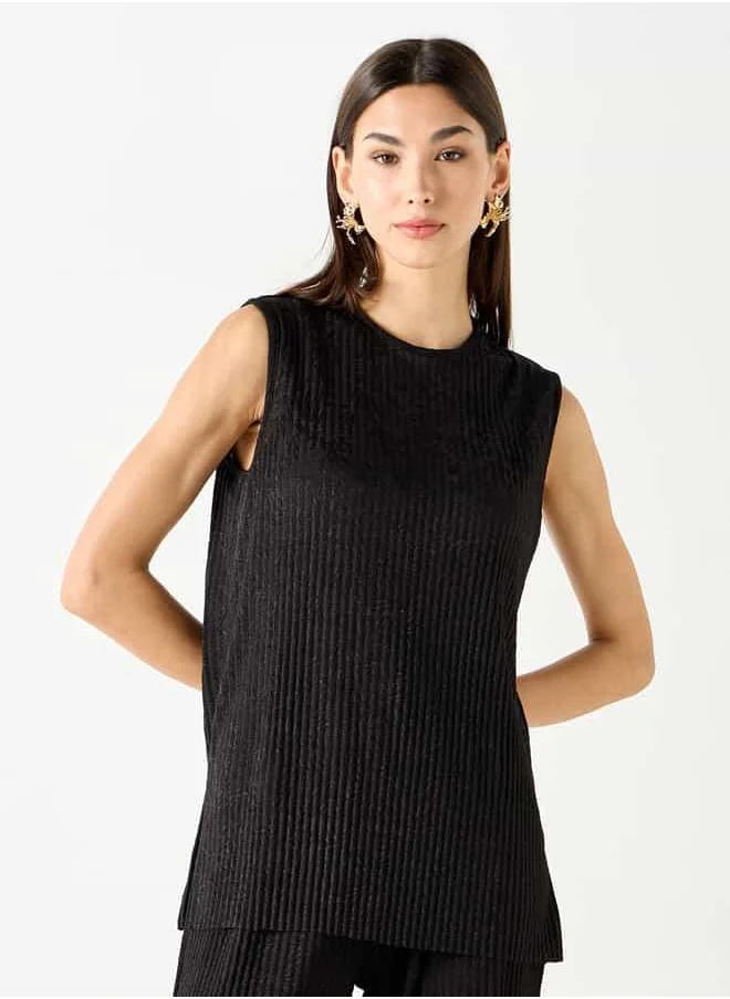 Iconic Iconic Textured Round Neck Sleeveless Top