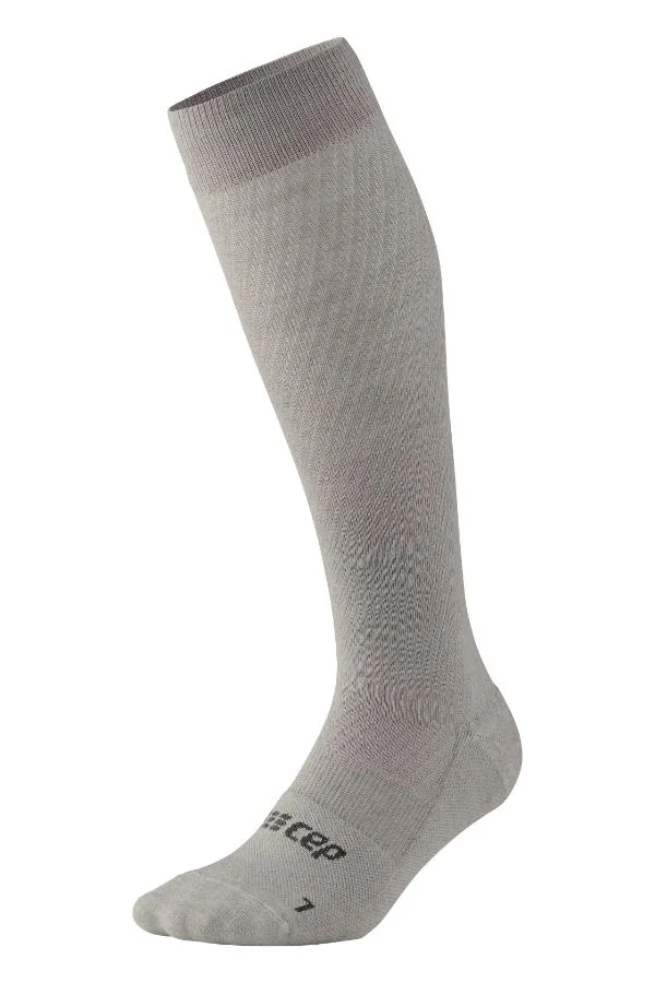 سي إي بي جوارب ضاغطة للطيران من سي إي بي للنساء - رمادي فاتح