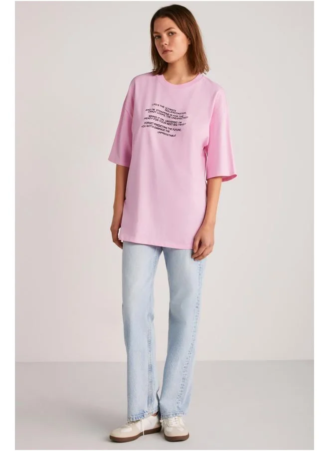 GRIMELANGE Grimelange Thessa Women's Crew Neck Short Sleeve Front Printed Detail Pink T-Shirt